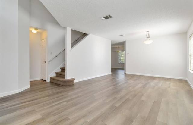 6018  La Naranja LN Gallery 2
