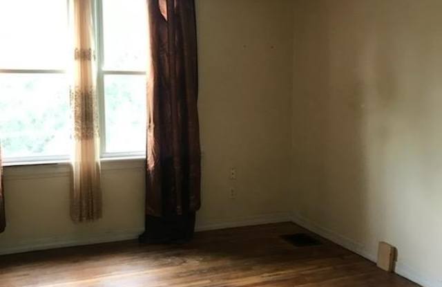 876 Beech Avenue Gallery 3