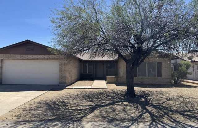 5339 West Yucca Street photos photos