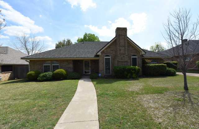 Gorgeous 4 bedroom home - 4404 Danbury Court, Arlington, TX 76016