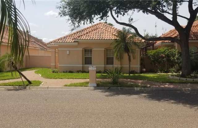 132 Yucca - 132 West Yucca Avenue, McAllen, TX 78504
