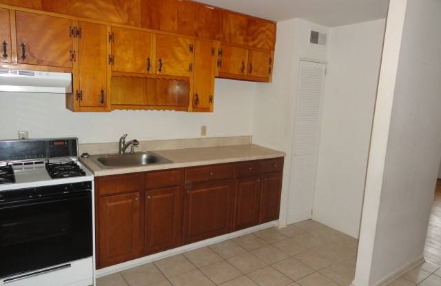 760 Davis Cir - 6 - 760 Davis Cir SW, Fair Oaks, GA 30008