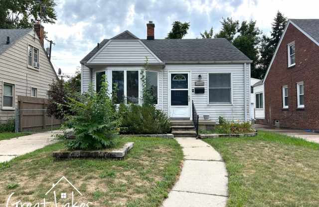 Charming 2 Bedroom 1 Bathroom now available for rent! photos photos