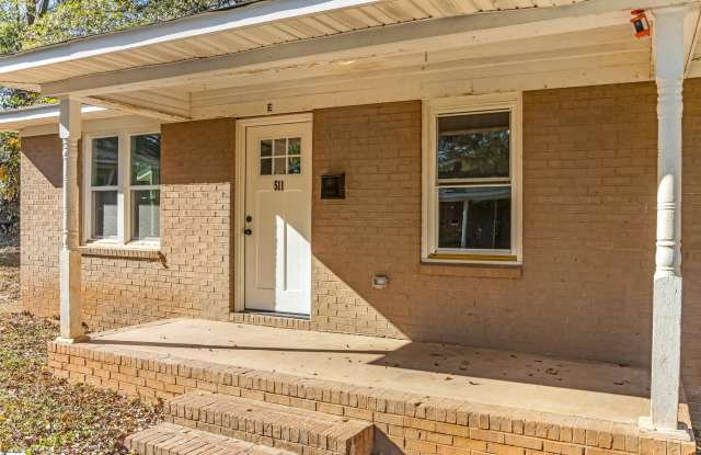 511E Hampton Avenue photos photos