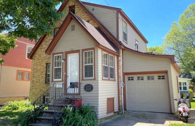 104 S. Randall Ave. (5 BR) - Tallard Apartments photos photos