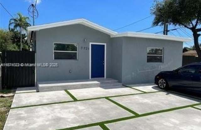 7721 NW 10th Ave photos photos