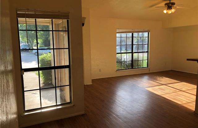 7319 Augusta Street Gallery 3