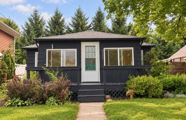 7171 Wilkinson Drive NE Gallery 1