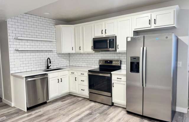 2995 E Lookout Dr photos photos