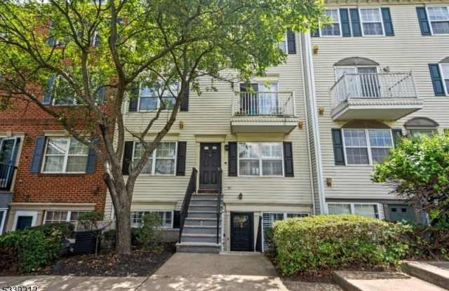 98 Vaughan Dr - 98 Vaughan Drive, Newark, NJ 07103