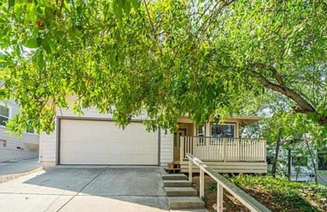 Cute 3 bedroom/2 bath downtown home! photos photos