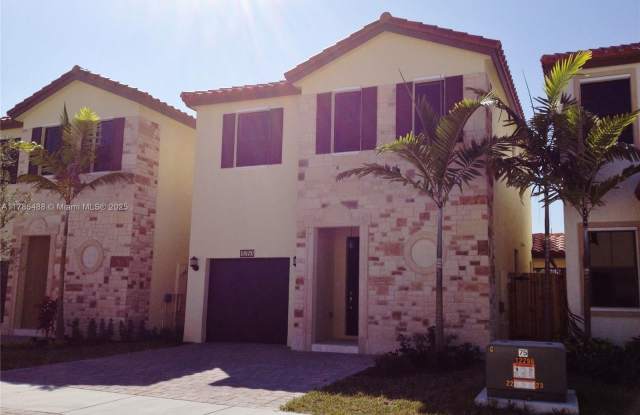 10350 NW 70th Ter photos photos