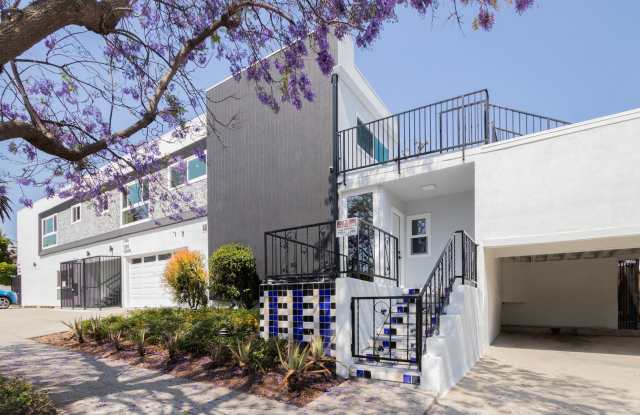 Spaulding Square Stunner!! photos photos