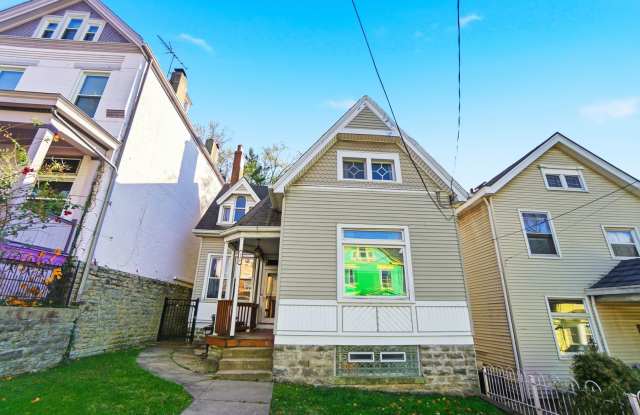 Five Bedroom Available for 26-27 School Year! - 149 Parker Street, Cincinnati, OH 45219