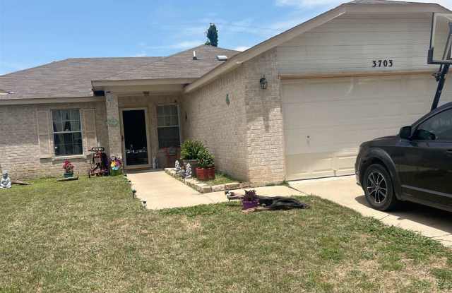 3703 Fieldcrest Drive photos photos