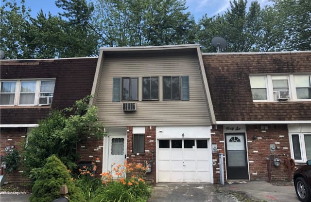 48 Hampton Court - 48 Hampton Court, Scotchtown, NY 10941