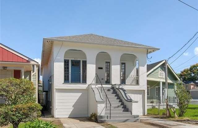 4111 CLEMATIS Street photos photos