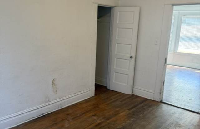 22 West Alder Street Gallery 4