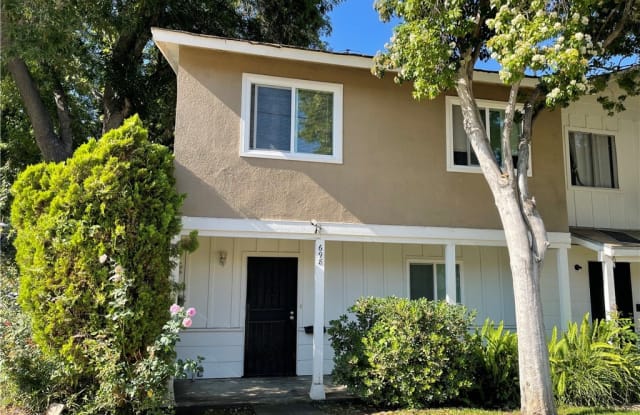 698 E 5th Street - 698 E 5th St, Azusa, CA 91702