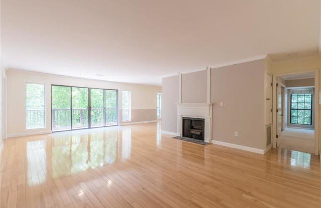 4314 Pine Heights Drive Northeast Gallery 1