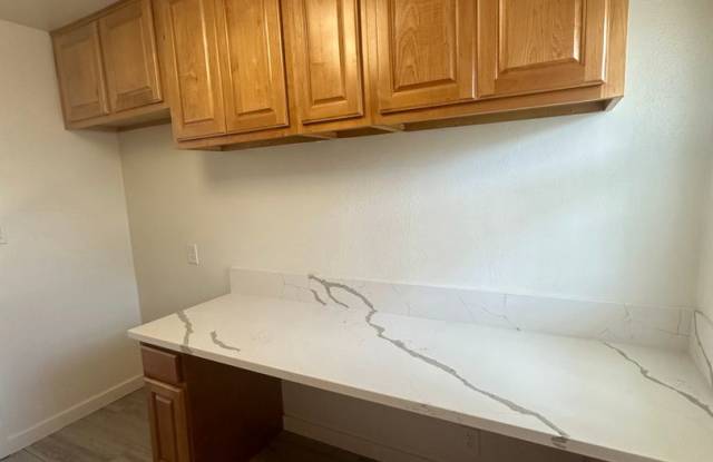 Newly Remodeled 1 Bedroom Gallery 3