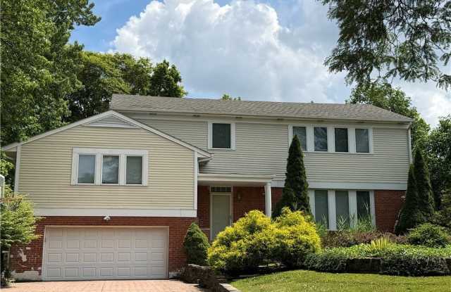 2455 Buckhurst Drive photos photos