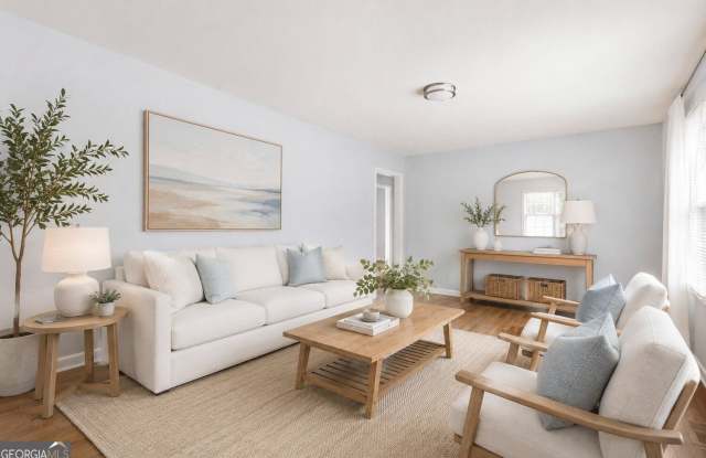 2363 Beverly Lane Gallery 2