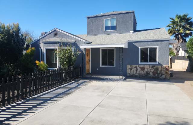 3448 Cherokee Avenue photos photos