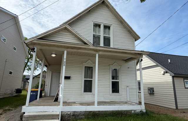 4 Bedroom Updated Home in Grand Rapids photos photos