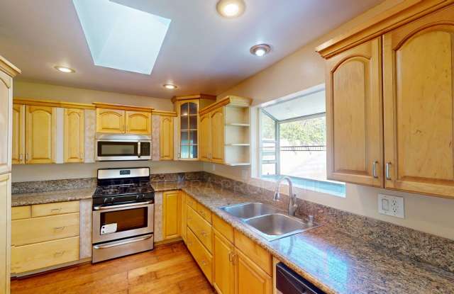 Remodeled 4 bedroom home in Huntington Beach - 14472 Spa Drive, Huntington Beach, CA 92647