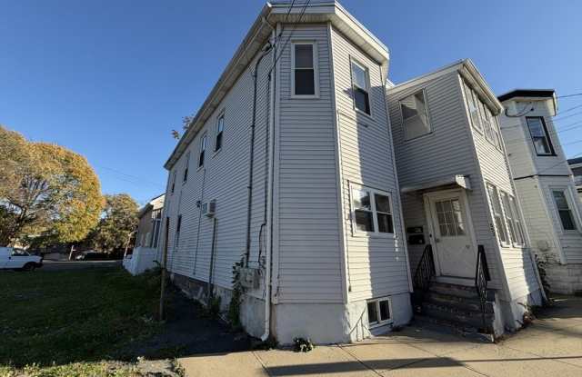 553 Washington Ave - 553 Washington Avenue, Chelsea, MA 02150