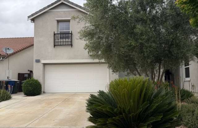 Gorgous 4 bedroom, 3 full bath home with pool photos photos