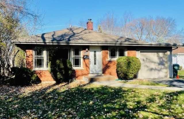 2372 Farnsworth Lane - 2372 Farnsworth Lane, Northbrook, IL 60062