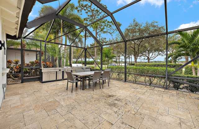 729 Duchess Court photos photos