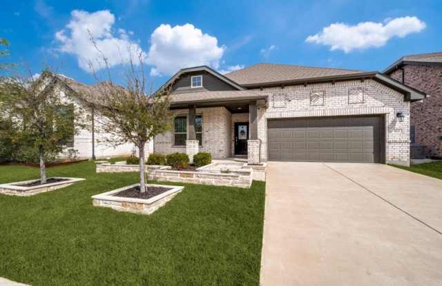 813 Cromwell Drive photos photos