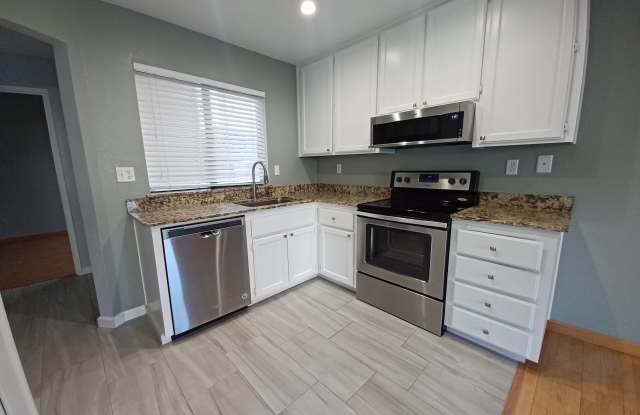 34739 Bowie Common Gallery 2