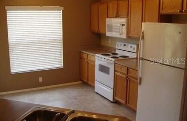 2640 Oleander Lake Dr Gallery 4