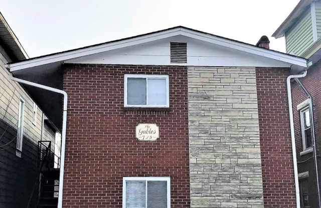 725 10th St photos photos