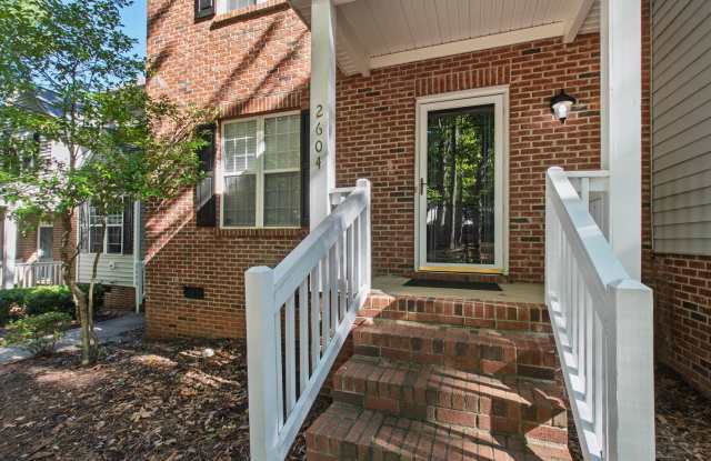 3 Bedroom townhome near NCSU! Gallery 3