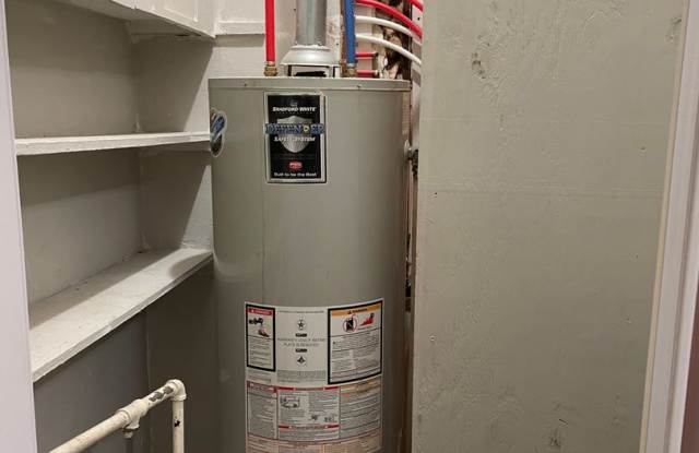 1 Bed 1 Bath House with bonus room-Available Now photos photos 1 Bed 1 Bath House with bonus room-Available Now photos photos