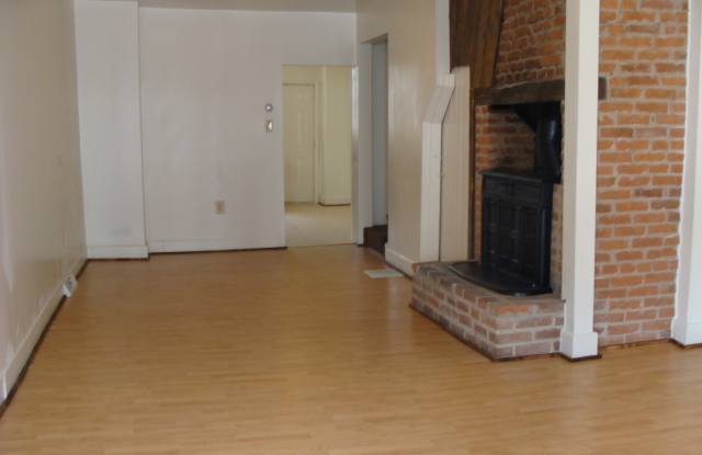 Pet Friendly 3 Bedroom House Near Revs Stadium! photos photos Pet Friendly 3 Bedroom House Near Revs Stadium! photos photos