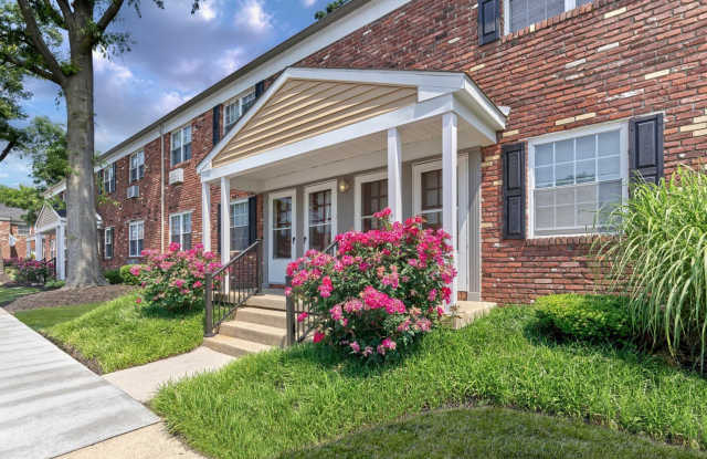 Maple Terrace photos photos