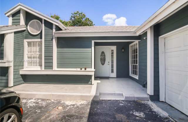 10135 SW 139th Pl photos photos