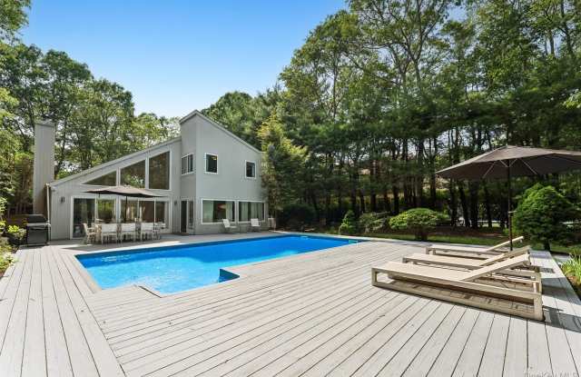 24 Quogue Riverhead Road photos photos