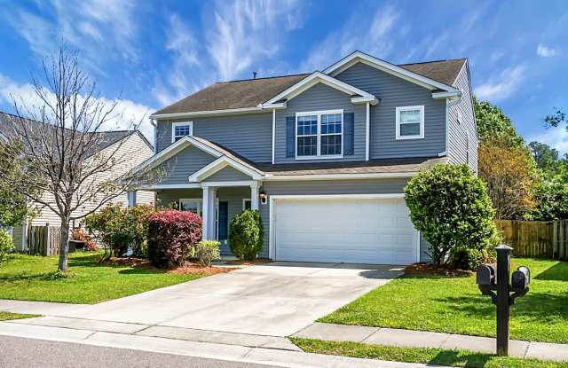 Comfortable Living, 4 BR 2.5 BA Home, Two Car Garage photos photos