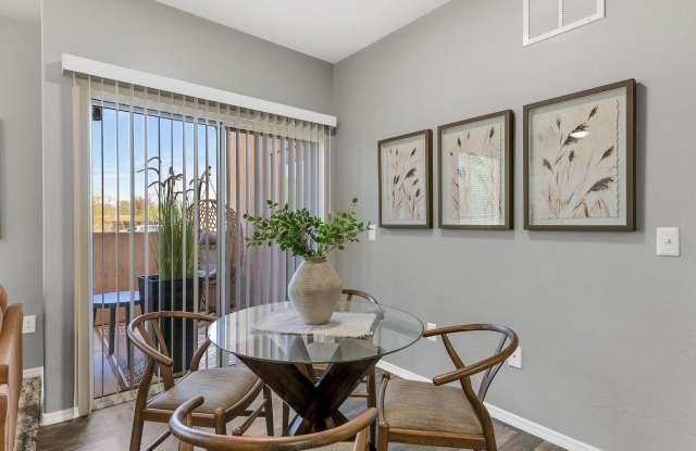 Equestrian Luxury Apartment Homes Gallery 4