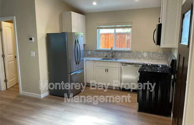 154 Carmel Ave - 154 Carmel Avenue, Pacific Grove, CA 93950