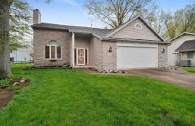 9028 Hickory Knoll Boulevard - 9028 Hickory Knoll Boulevard, Fort Wayne, IN 46825