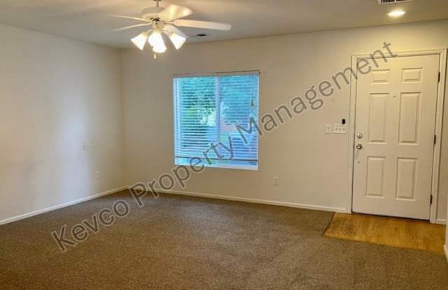 Four Bedroom Home with Mowing Services Gallery 3