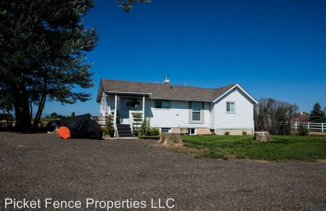 10456 County Road 76 1/2 - 10456 County Road 76 1/2, Weld County, CO 80550